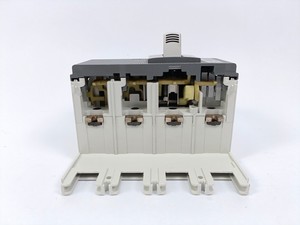 1SDA068178R1 1SDA068178R1 XT4N250 Pièce détachée 4P F F pour PLC - Product Image 5