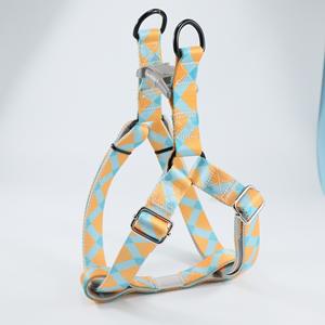 <span class=keywords><strong>Collar</strong></span> de pajarita de poliéster personalizado, conjunto de correa de arnés para perros y mascotas, botón de ruptura duradero sin decoloración, moda de sublimación personalizada - Product Image 4