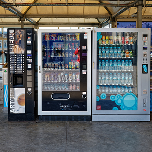 Máquina Expendedora de Bebidas Automática de 24 Horas con Pantalla Táctil SDK, Gestión Basada en la Nube, Wi-Fi, Capacidad de 600-800, Precio Económico - Product Image 4