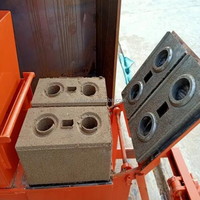 Compression hydraulique haute pression, densité élevée des briques, dimensionnement stable des briques