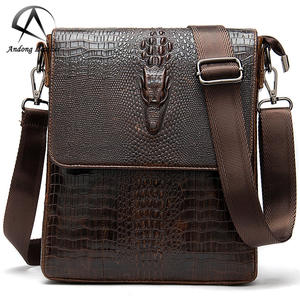 Sacs à bandoulière rétro en cuir de vache véritable Andong à motif crocodile pour hommes, sac à bandoulière pour homme, sac à main pour l'extérieur - Product Image 1