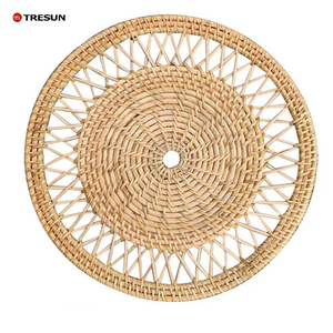 Platos Decorativos Colgantes de Pared con Forma de Flor de Ratán, Ecológicos, de Color Natural, al Mejor Precio al por Mayor - Product Image 3