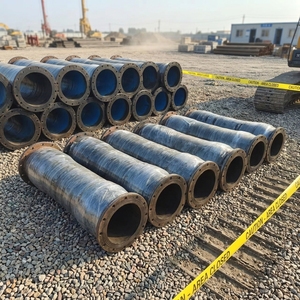 <span class=keywords><strong>Tuyau</strong></span> d'<span class=keywords><strong>aspiration</strong></span> flexible en caoutchouc de grand <span class=keywords><strong>diamètre</strong></span> pour les opérations d'extraction de sable - Product Image 1
