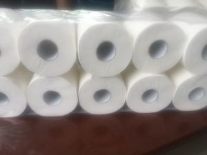 Vente en gros de <span class=keywords><strong>papier</strong></span> <span class=keywords><strong>toilette</strong></span> en pâte vierge 2 plis doux au toucher et essuie-mains pour matière première à usage domestique rouleau jumbo mère - Product Image 3