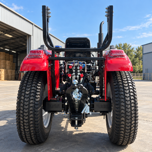 Tractor Agrícola Diésel de 50HP con Pulverizador de Barra y Esparcidor de Fertilizantes para Trabajos de Pulverización en Huertos de Olivas y Viñedos - Product Image 3