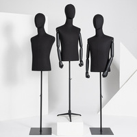 Mannequin buste homme noir haut de gamme en PE avec bras en bois pour présentation de costumes et vêtements en magasin