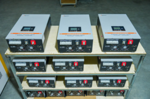 Mỹ tại chỗ TG 5KW/6KW 48V lai biến tần được xây dựng trong 100A MPPT năng lượng mặt trời phí controller120v/240V chia giai đoạn đầu ra với AC sạc - Product Image 5