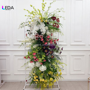 Nuevo Arreglo Floral LEDA en Amarillo, Rosa y Verde, Guirnalda de Flores Hecha a Mano para Decoración de Bodas, Eventos y Fiestas, para el Día de San Valentín - Product Image 6