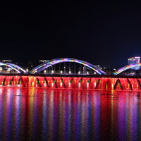 Fontaine à rideau d'eau numérique avec contrôle audio DMX512 pour les festivals de ponts, les zones touristiques et les spectacles nocturnes