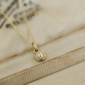 Collana con Perle Stile Minimalista per Donne, Elegante Gioiello Charm, Accessorio Moda per Uso Quotidiano, Idea Regalo - Product Image 5