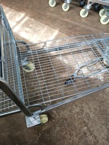 Chariot à chariot plat en acier zingué robuste avec roues Chariot logistique portable à traction manuelle Chariot à plate-forme plate pour shopping - Product Image 5