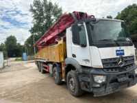 Camión Bomba de Concreto SANY Mercedes-Benz 2020 de 56m con Motor Diésel / Usado para Construcción