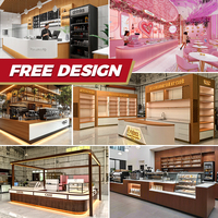 Comptoir de Magasin de Jus et de Thé au Lait Personnalisé avec Vitrine d'Exposition pour Glaces Fantaisie et Bubble Tea – Design Intérieur pour Cafés et Salons de Thé