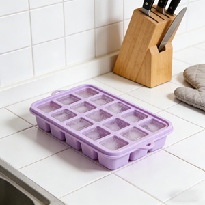 Hot Sale Custom Easy Release <b>Reusable</b> Silicone Cube Tray With Lid Large Thin Maker for Ice Cream Tools - Product Image 3