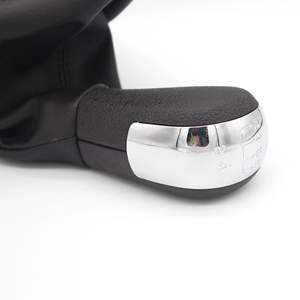 Poignée de levier de vitesse manuelle Skoda en cuir noir ergonomique pour modèles Skoda - Product Image 4