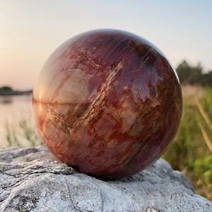 Vente en gros CrystalHola : Boules de bois pétrifié de haute qualité, tendance mode, sculptées à la main, décor bohème, éducatives - Product Image 2