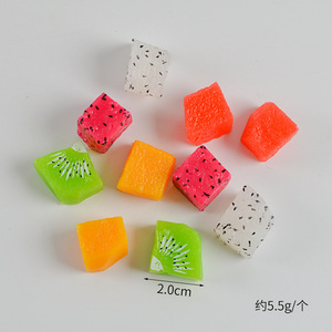 Accessoire de simulation de fruits, <span class=keywords><strong>production</strong></span> de bricolage de modèle de kiwi et de fruit du dragon, appariement simulé de smoothie de salade de tarte aux fruits - Product Image 2