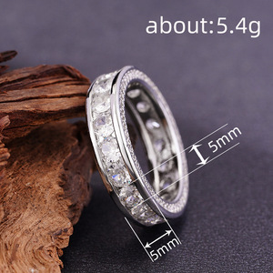 Anello da Donna Minimalista in Stile Freddo con Zircone Rotondo, Elegante e alla Moda - Product Image 3
