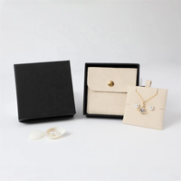 Emballage de luxe personnalisé avec LOGO pour bijoux, idéal pour les petites entreprises : pochettes en velours, boîtes en papier et sacs en papier avec carte pour parures de bijoux.