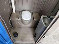 Toilettes mobiles portables personnalisables, économiques, robustes et sûres, faciles à déplacer, toilettes préfabriquées pour espaces publics extérieurs