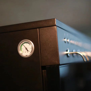 13.3 स्क्रीन डिजिटल रेड वाइन कूलर स्वचालित स्मार्ट 6 बोतल वाइन डिस्पेंसर मशीन स्कैन कोड या रिक कार्ड रीडर भुगतान के साथ - Product Image 6