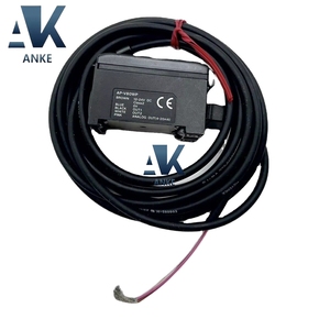 Amplificateur NPN standard Keyence AP-V80 AP-V80P à montage sur rail DIN - Product Image 1