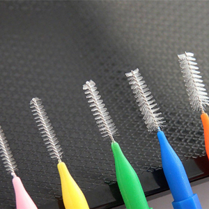 Microcepillo dental desechable <span class=keywords><strong>cepillo</strong></span> <span class=keywords><strong>interdental</strong></span> de dientes suaves con mango de silicona - Product Image 3
