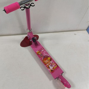 สกู๊ตเตอร์สองล้อสีชมพูสำหรับเด็ก ปรับความสูงได้ น้ำหนักเบา สำหรับเด็กอายุ 3 ปีขึ้นไป - Product Image 3