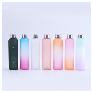 Botella de Agua de Lujo 2026 de 1000 ml con Degradado Esmerilado, Venta al por Mayor, Logotipo Personalizado, Tapa de Acero Inoxidable, Gran Capacidad, para Deportes y Gimnasio - Product Image 5