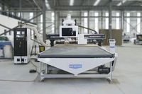 Routeur CNC à nidification ATC Chine 1325 1530 2130 pour la conception de portes en bois et la fabrication d'armoires