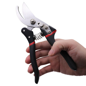 Tijeras de podar de alta resistencia de acero al carbono de 10 pulgadas, herramientas de jardinería con diseño de pico de pájaro en negro para ramas de árboles frutales y paisajismo. - Product Image 3