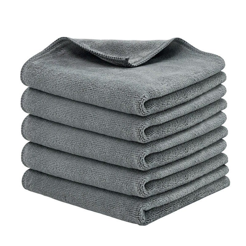 สีเทาเข้ม