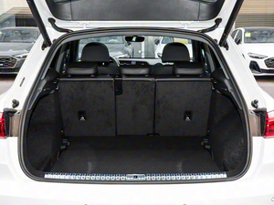 En stock – <span class=keywords><strong>Audi</strong></span> Q3 1.5T 2026 – SUV compact avec système d'infodivertissement français/arabe pour les acheteurs africains et du Moyen-Orient - Product Image 4