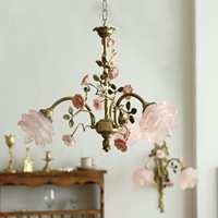 Lustre en cuivre doré de style français, luminaire suspendu de salle à manger de style américain vintage/mid-century moderne avec abat-jour en verre