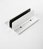 Vente en gros en alliage d'aluminium Support de bureau portable à base verticale Support d'ordinateur portable en métal pour tablette Pratique portable Vertical de bureau