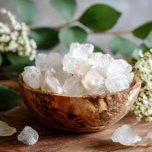 Prix d'usine Cristal naturel brut Cristal blanc Pierre de cristal clair Cristaux bruts de quartz Pierre de guérison pour la décoration de la maison - Product Image 1