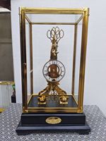Reloj de Escritorio de Estilo Francés con Péndulo de Tijera, Cúpula de Cristal Cúbica, Movimiento de Fusible, Dorado de 24K