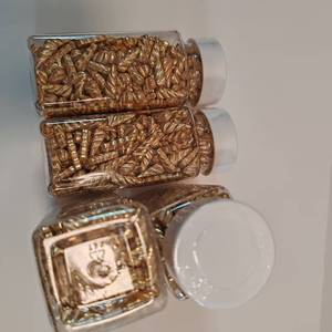 Bouteille de 100g de perles dorées brillantes comestibles, outils de <span class=keywords><strong>décoration</strong></span> de gâteaux, paillettes pour gâteaux, pour les fournisseurs de cupcakes au chocolat - Product Image 3