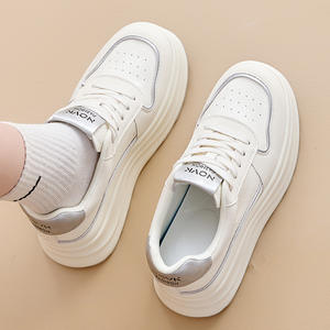 Collection Printemps 2025 – Chaussures décontractées polyvalentes blanches pour femme, style Wenzhou, à semelle épaisse compensée rehaussant la taille - Product Image 6