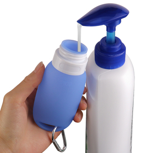 Flacone Personalizzato in Silicone Anti-perdita per Disinfettante Mani, Contenitore Vuoto da Viaggio con Moschettone Portachiavi - Product Image 4