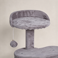 Arbre à chat pour chats d'intérieur, tour à chat multi-niveaux avec poteaux à gratter en sisal, niche confortable pour chat et balle suspendue