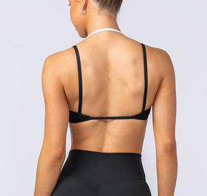 Contraste 2 en 1 Halter Yoga Bra Design y Sleek Narrow Hem Bind Newest False Two Pieces Crop Top - Product Image 3