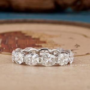 Anillo de diamantes de joyería fina de inspiración vintage con detalles intrincados y brillo radiante para un atractivo de herencia. - Product Image 3