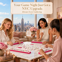 Ensemble de Mahjong américain tendance pour femmes, design New York Street Girl avec des tuiles bicolores ivoire et rose vif