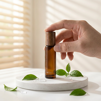 Botol Roll-On Kaca 30ml Stok Langsung Pabrik, Tutup Bambu, Tutup Aluminium Baja, Botol Minyak Esensial untuk Kosmetik dengan Cetakan Semprot