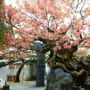 Haihong pemasok tanaman palsu ramah lingkungan, pohon bunga sakura buatan dalam ruangan warna merah muda dan putih untuk dekorasi pernikahan