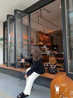 Ventana Corredera Plegable de Diseño Posmoderno, Insonorizada y Resistente al Viento, Marco Estrecho de Aleación de Aluminio, Apertura Total Sin Riel Inferior