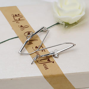 ต่างหูเงินแท้ S925 ทำมือ ดีไซน์ไม่สมมาตร สไตล์เกาหลี รูปทรงเมฆ ร่ม พร้อมไข่มุก 6-12 เม็ด แบบกลวง รุ่น 3254 - Product Image 4