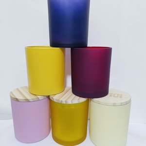All'ingrosso 6oz 7oz 8oz vuoto opaco chiaro ambra smerigliato colorato barattolo di candela di <span class=keywords><strong>vetro</strong></span> con coperchio per fare la candela