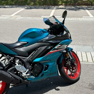 Moto sportive <span class=keywords><strong>Yamaha</strong></span> YZF-R3 321cc, bicylindre refroidi par liquide, démarrage électrique |   Équipé d'un système ABS |   Vitesse maximale de 180 km/h |   Suivi - Product Image 6